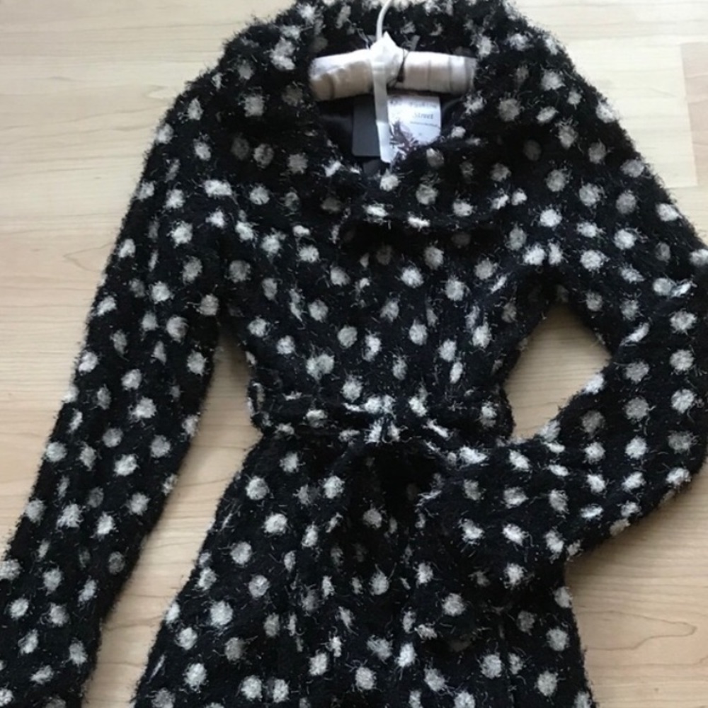 Boutique Fashion Black White Lightweight Coat